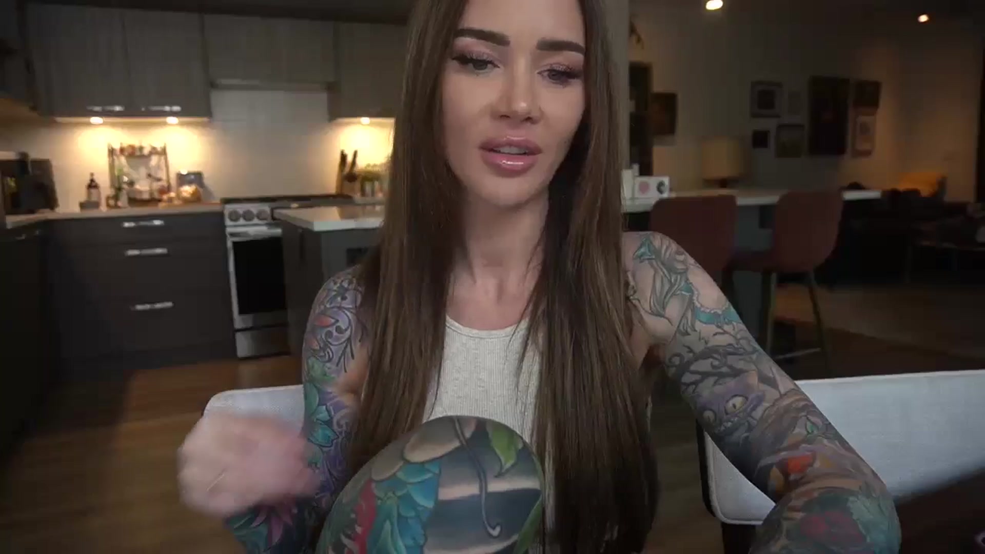 Gallery image thumbnail from VapePapi's myfreecams stream on, 05/15/2024, 21:21 image 13 of 20