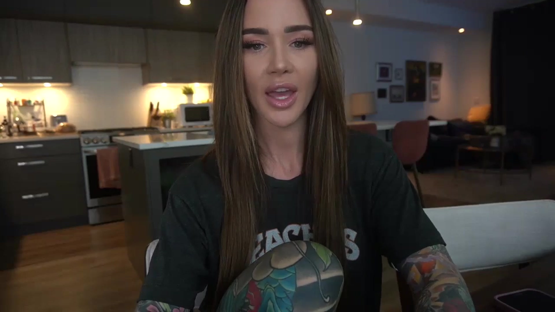 Gallery image thumbnail from VapePapi's myfreecams stream on, 05/24/2024, 21:51 image 8 of 20