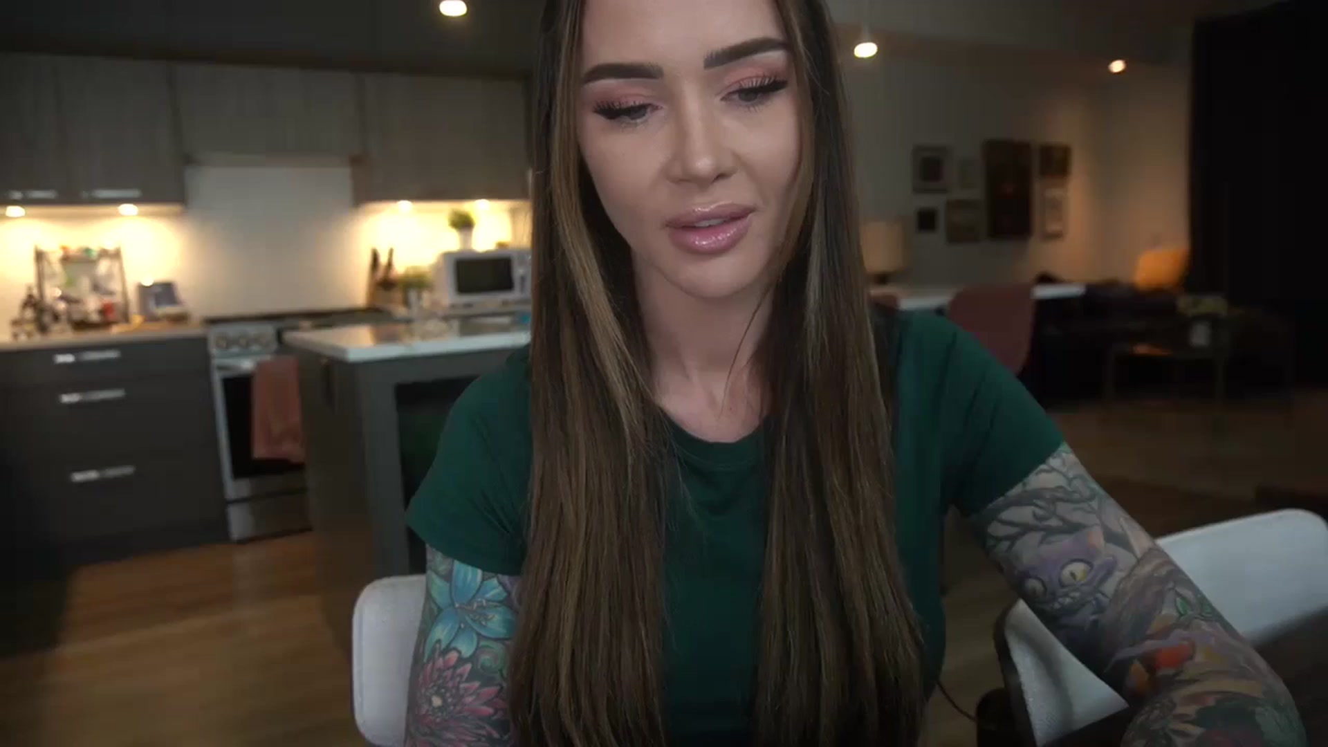 Gallery image thumbnail from VapePapi's myfreecams stream on, 05/26/2024, 19:58 image 10 of 20