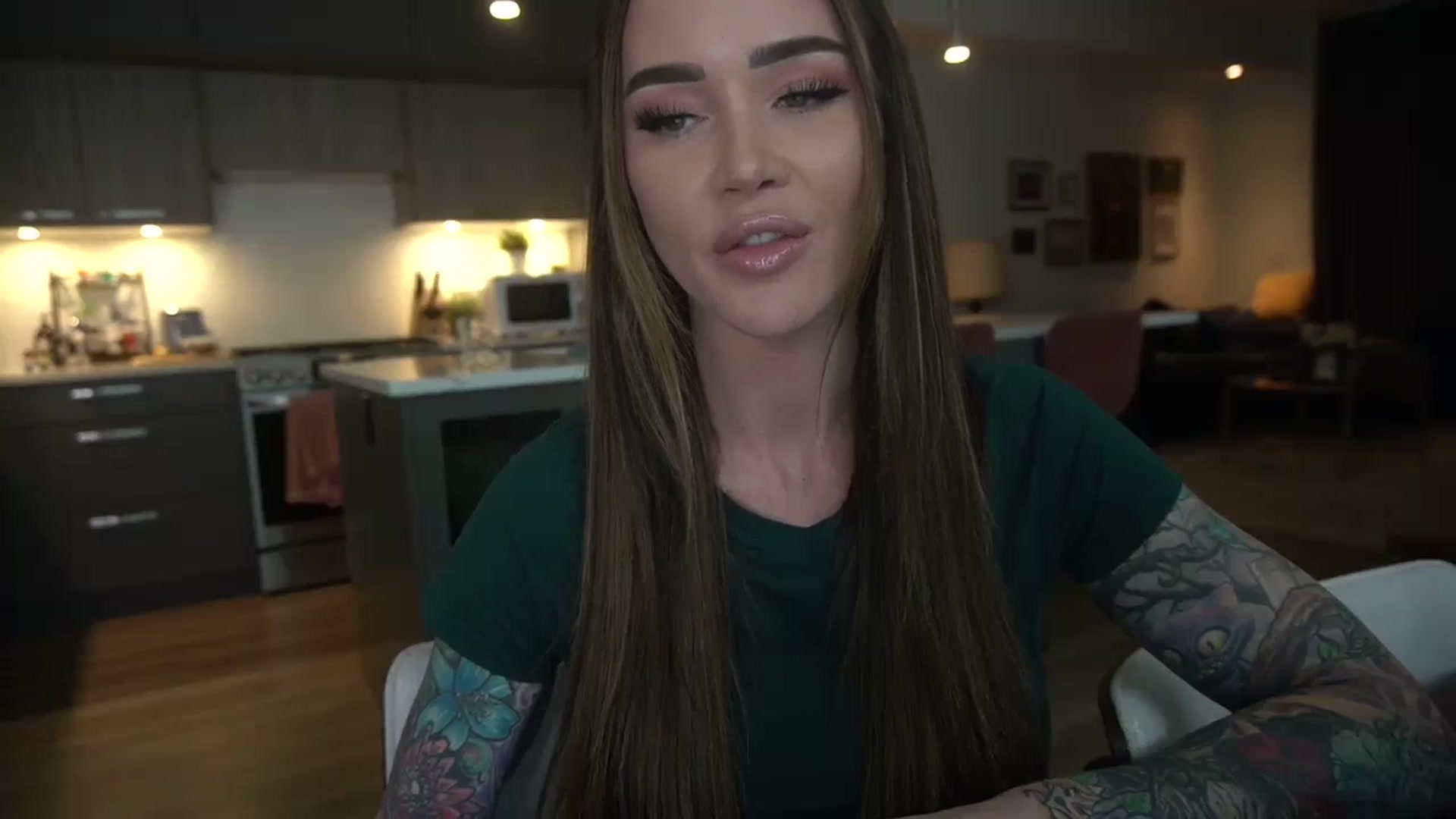 Gallery image thumbnail from VapePapi's myfreecams stream on, 05/26/2024, 19:58 image 3 of 20