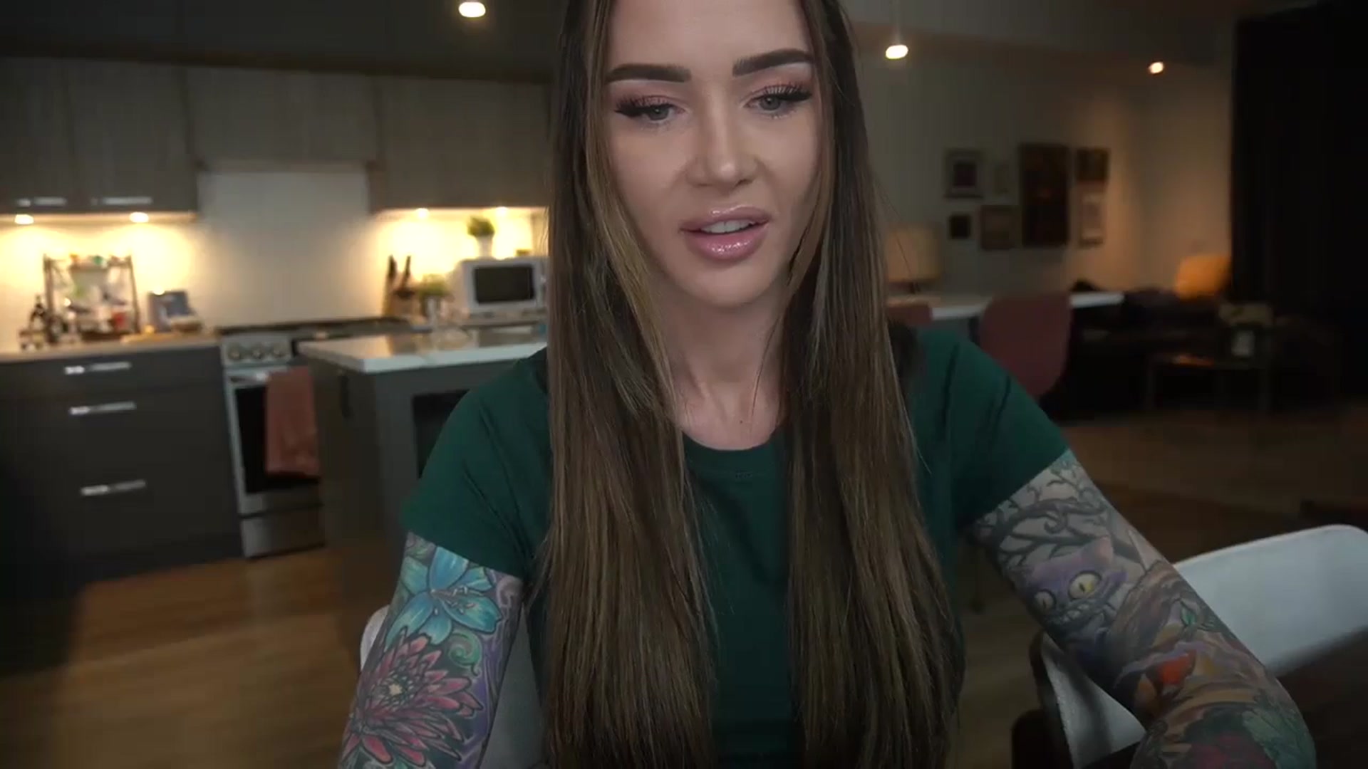 Gallery image thumbnail from VapePapi's myfreecams stream on, 05/26/2024, 19:58 image 6 of 20