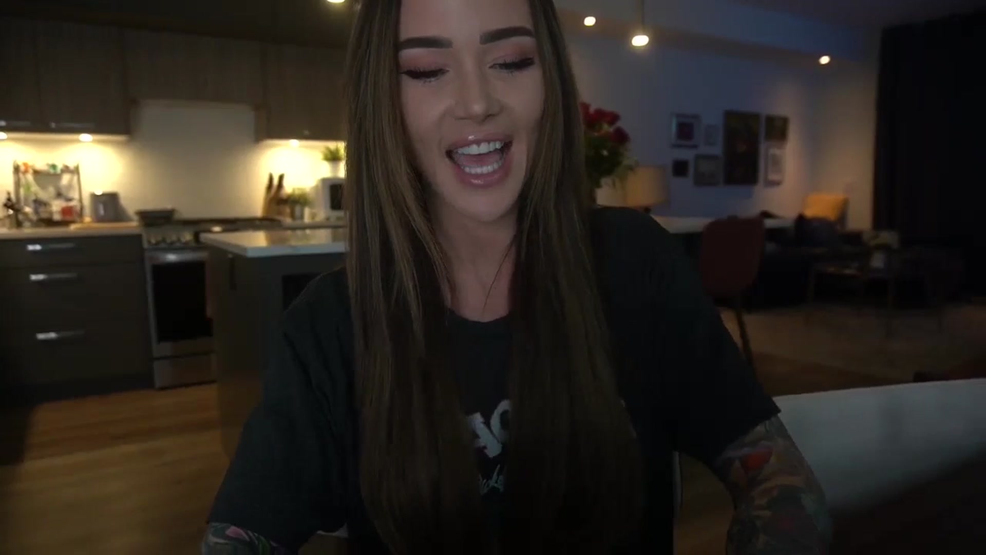 Gallery image thumbnail from VapePapi's myfreecams stream on, 05/28/2024, 21:47 image 6 of 20