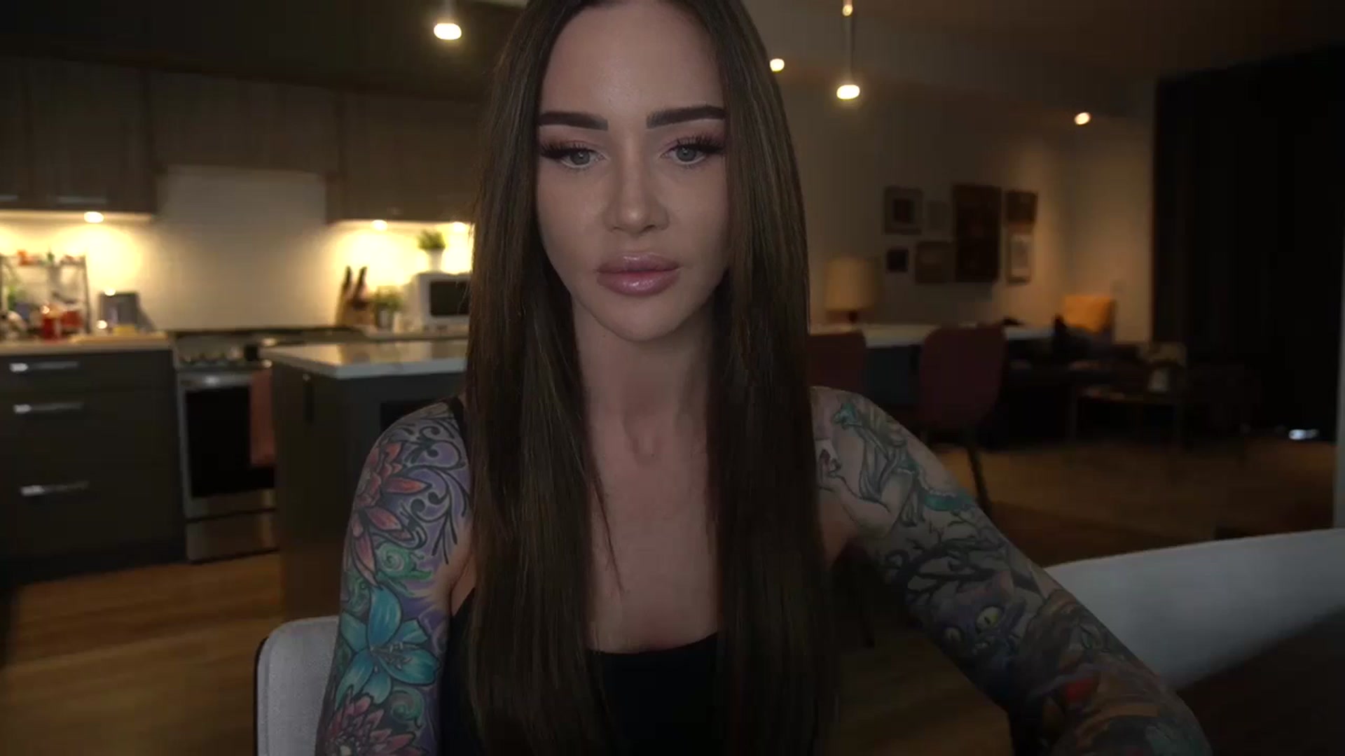 Gallery image thumbnail from VapePapi's myfreecams stream on, 06/04/2024, 21:16 image 13 of 20