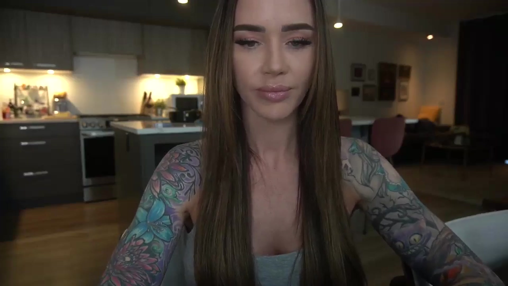 Gallery image thumbnail from VapePapi's myfreecams stream on, 06/10/2024, 21:54 image 14 of 20