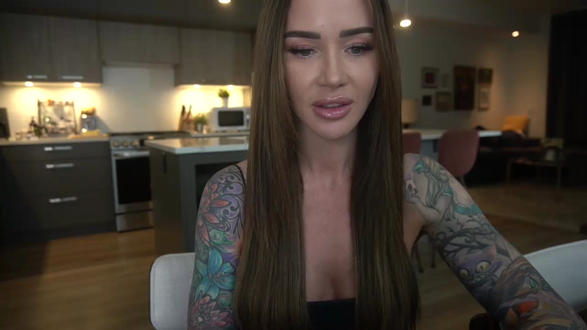Gallery image thumbnail from VapePapi's myfreecams stream on, 06/12/2024, 21:52 image 11 of 20