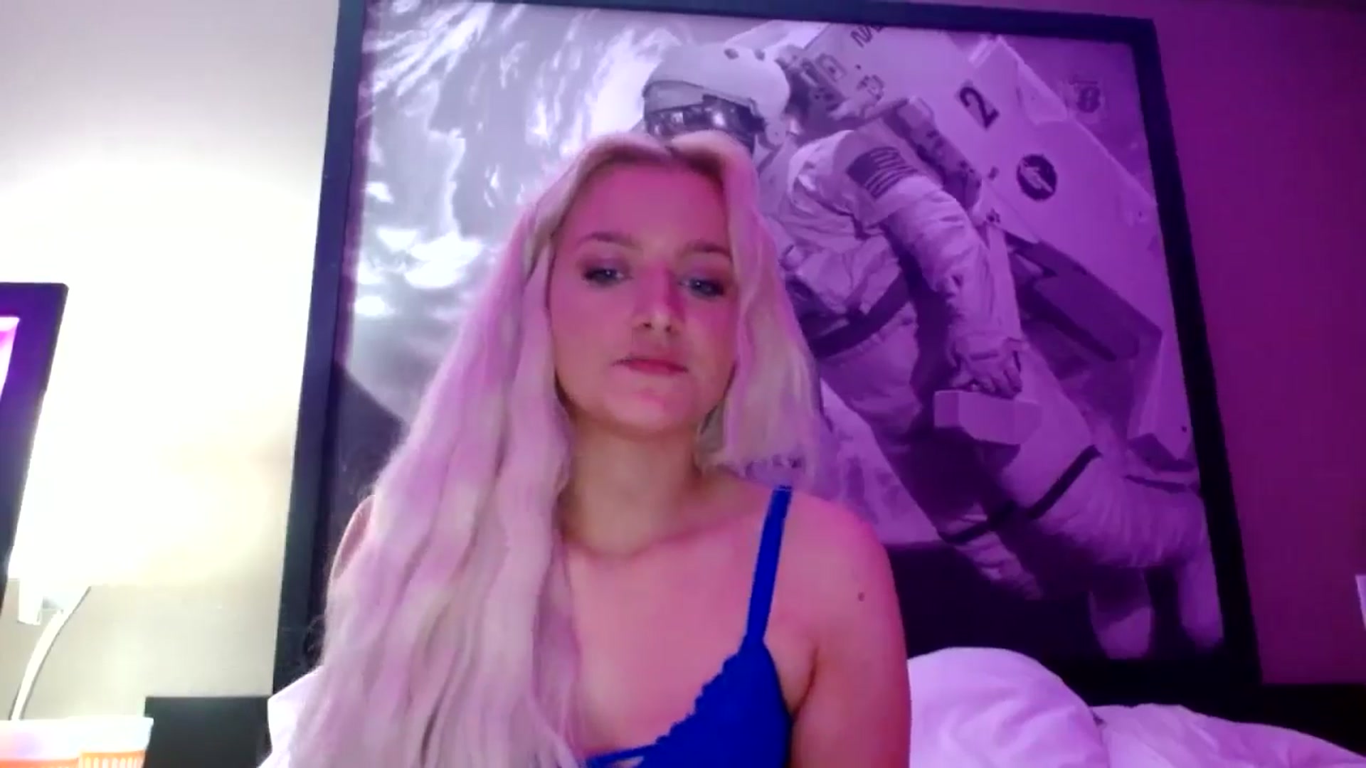 Gallery image thumbnail from VarsityViolet's myfreecams stream on, 09/11/2024, 06:03 image 4 of 20