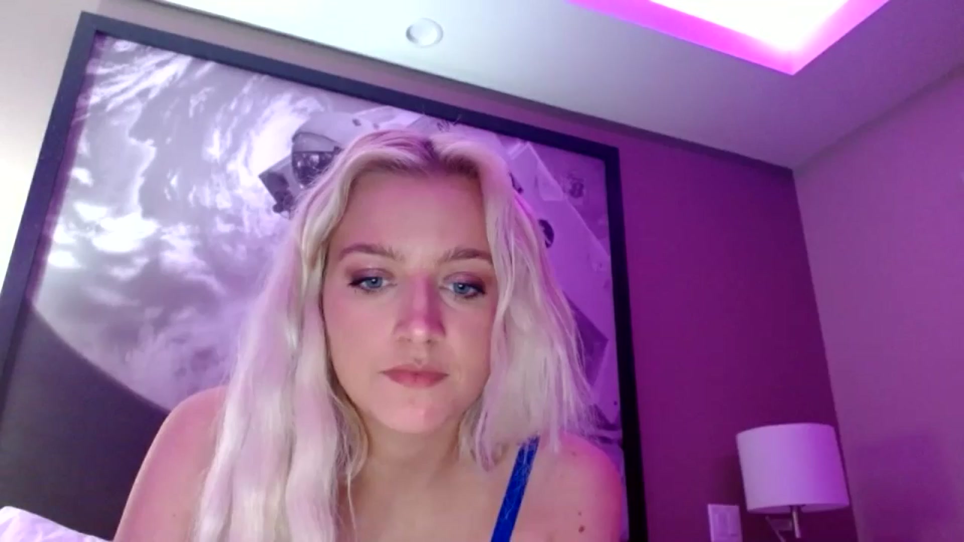 Gallery image thumbnail from VarsityViolet's myfreecams stream on, 09/11/2024, 06:03 image 12 of 20