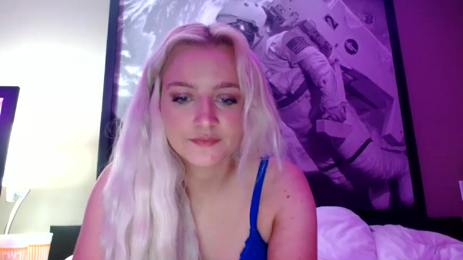 Gallery image thumbnail from VarsityViolet's myfreecams stream on, 09/11/2024, 06:03 image 2 of 20