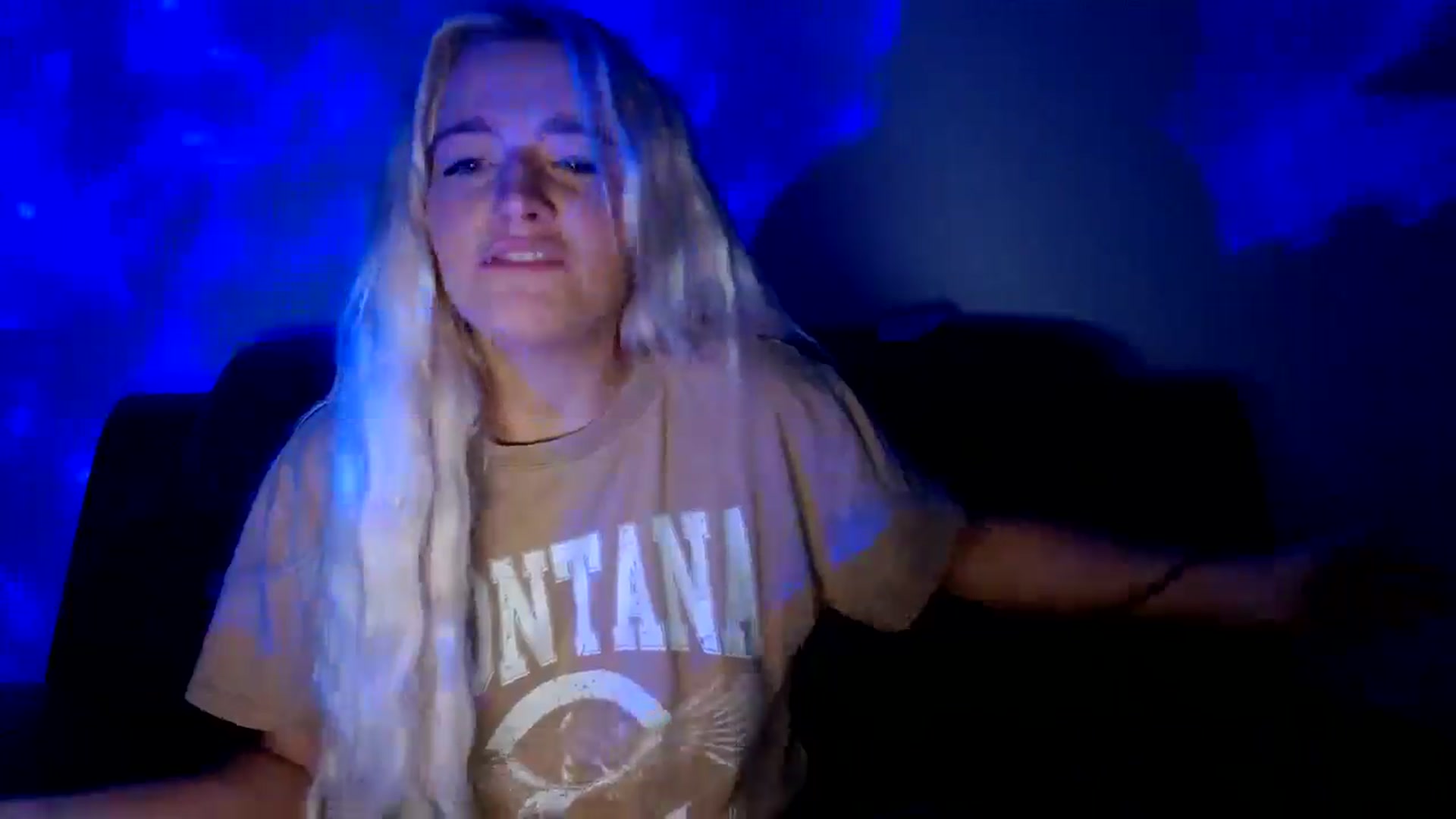 Gallery image thumbnail from VarsityViolet's myfreecams stream on, 09/13/2024, 06:41 image 3 of 20