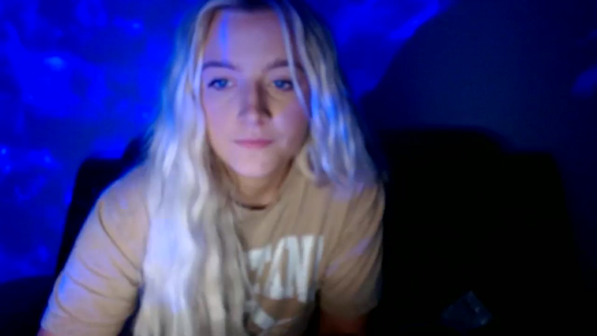 Gallery image thumbnail from VarsityViolet's myfreecams stream on, 09/13/2024, 06:41 image 13 of 20