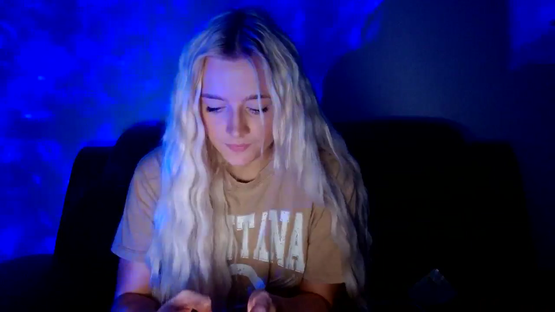 Gallery image thumbnail from VarsityViolet's myfreecams stream on, 09/13/2024, 06:41 image 16 of 20