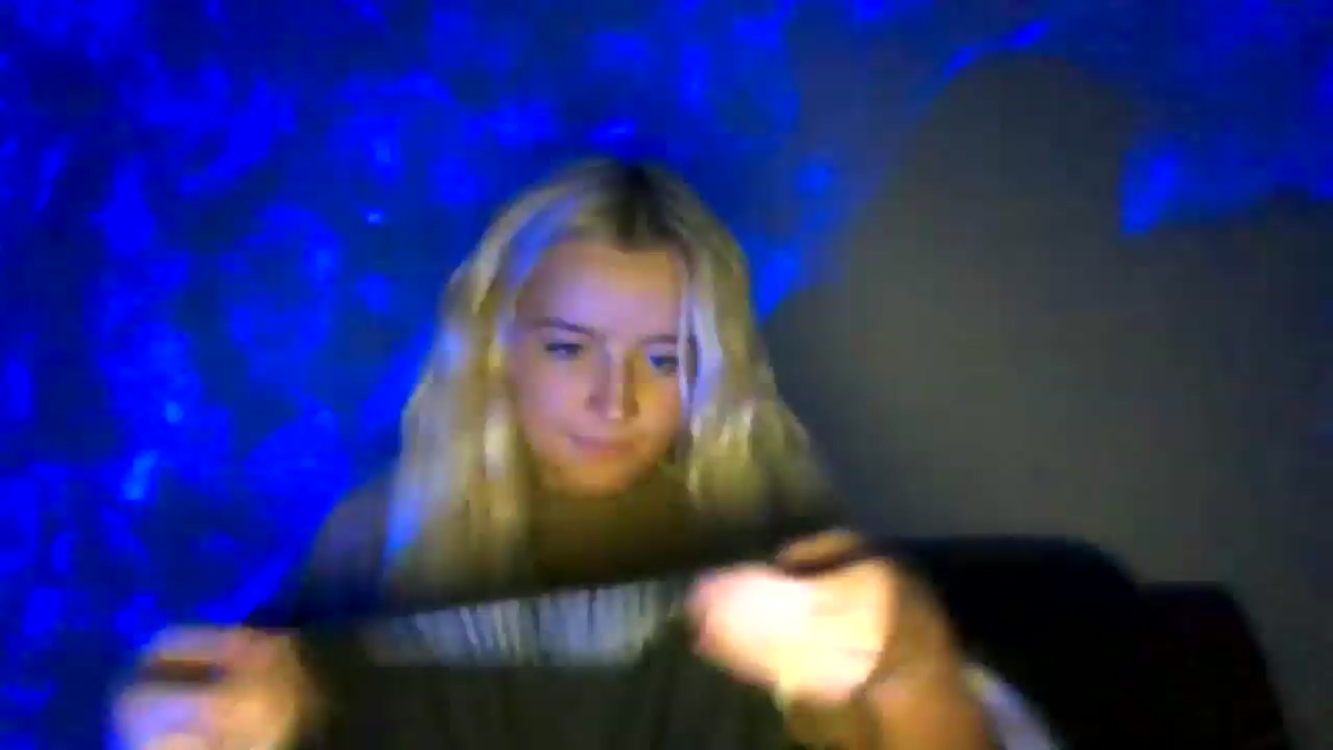 Gallery image thumbnail from VarsityViolet's myfreecams stream on, 09/13/2024, 07:13 image 1 of 20