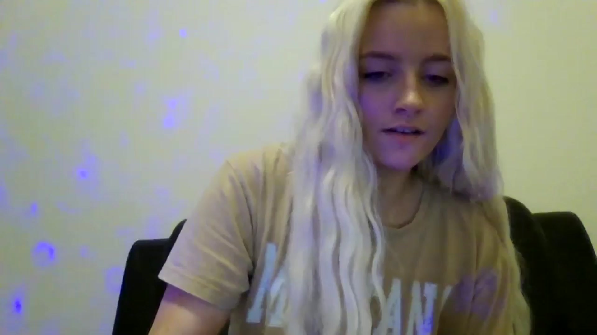 Gallery image thumbnail from VarsityViolet's myfreecams stream on, 09/13/2024, 07:13 image 9 of 20