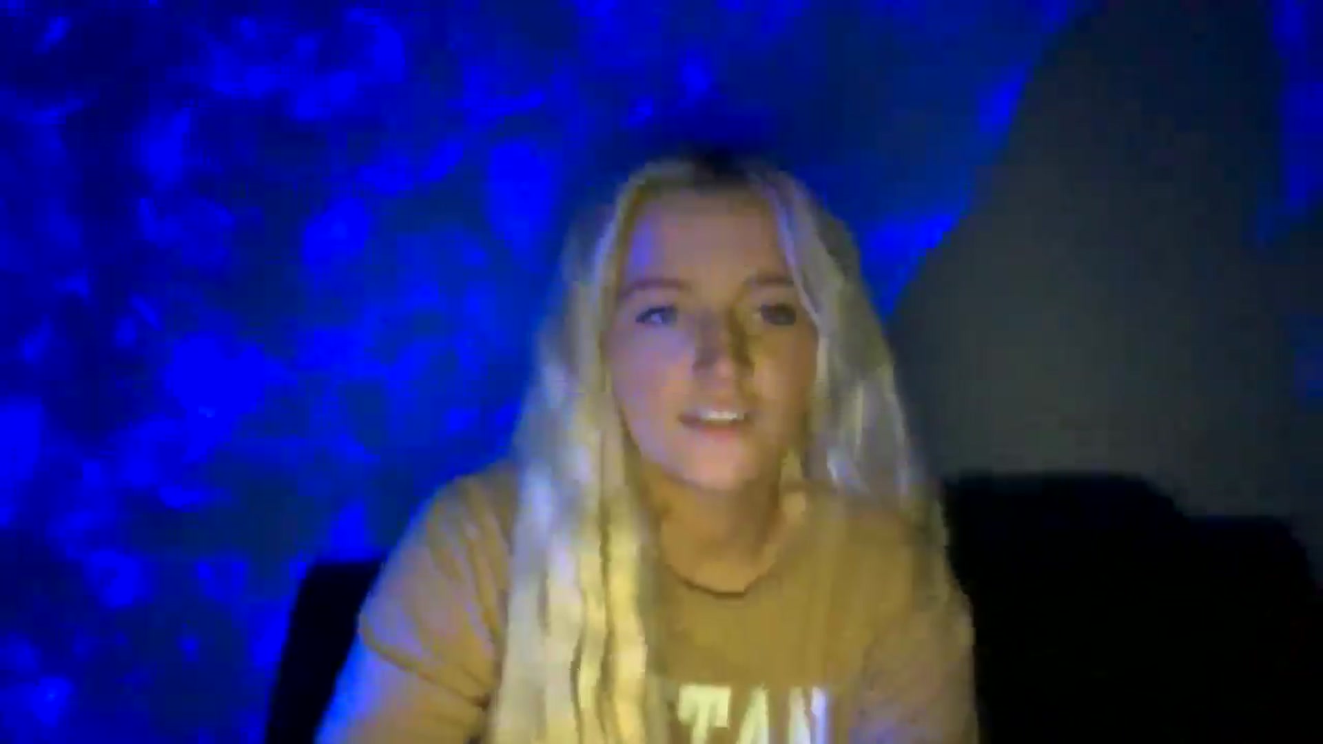 Gallery image thumbnail from VarsityViolet's myfreecams stream on, 09/13/2024, 07:13 image 5 of 20