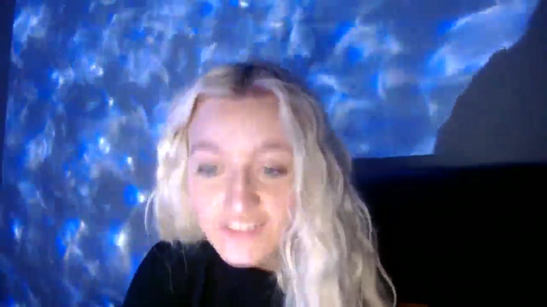 Gallery image thumbnail from VarsityViolet's myfreecams stream on, 09/15/2024, 05:08 image 13 of 20
