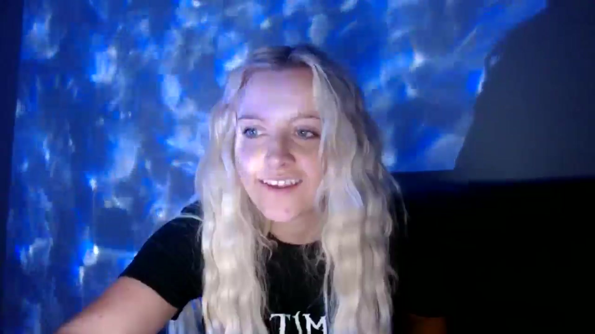 Gallery image thumbnail from VarsityViolet's myfreecams stream on, 09/15/2024, 05:08 image 6 of 20