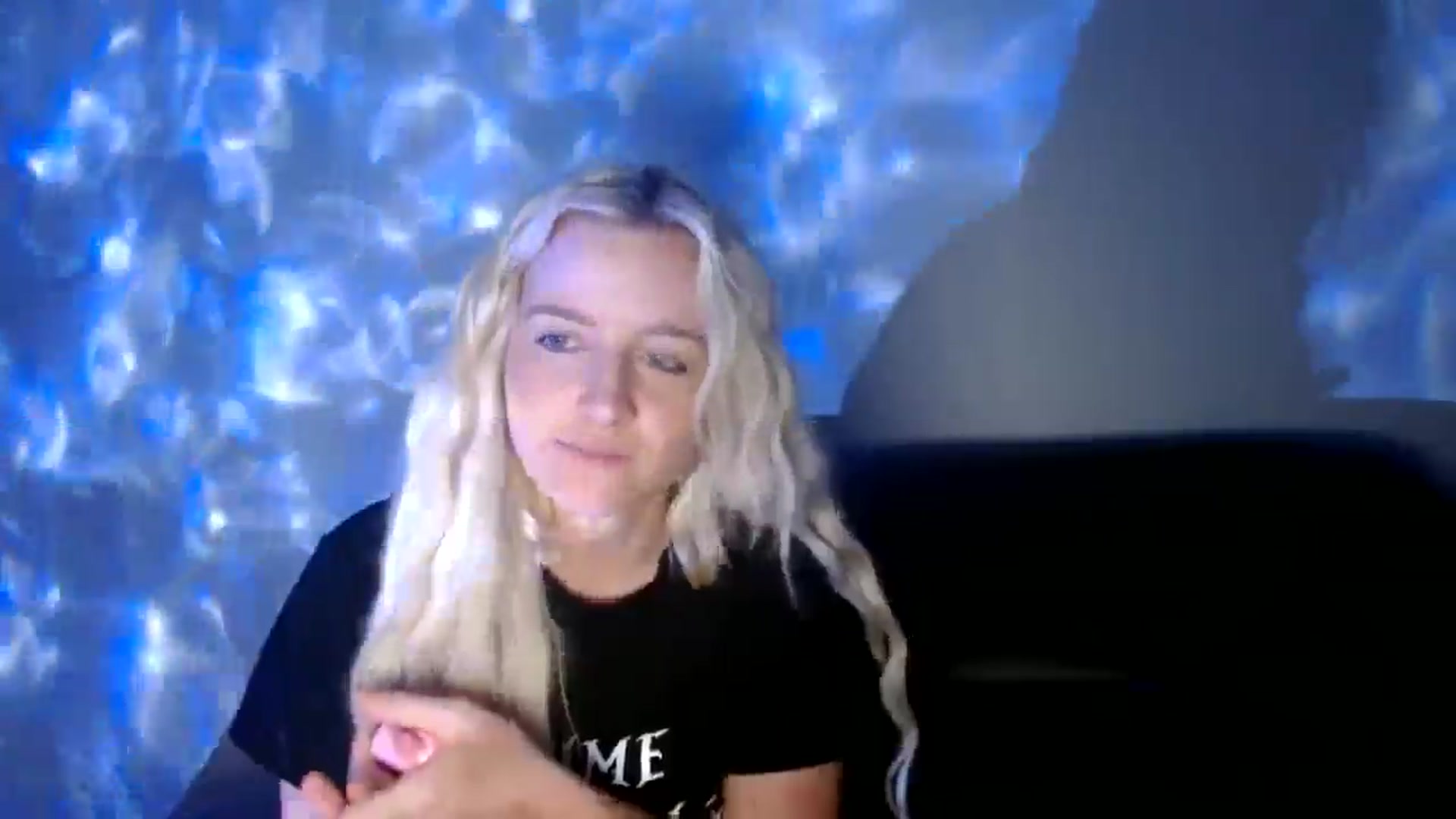 Gallery image thumbnail from VarsityViolet's myfreecams stream on, 09/15/2024, 05:23 image 2 of 20