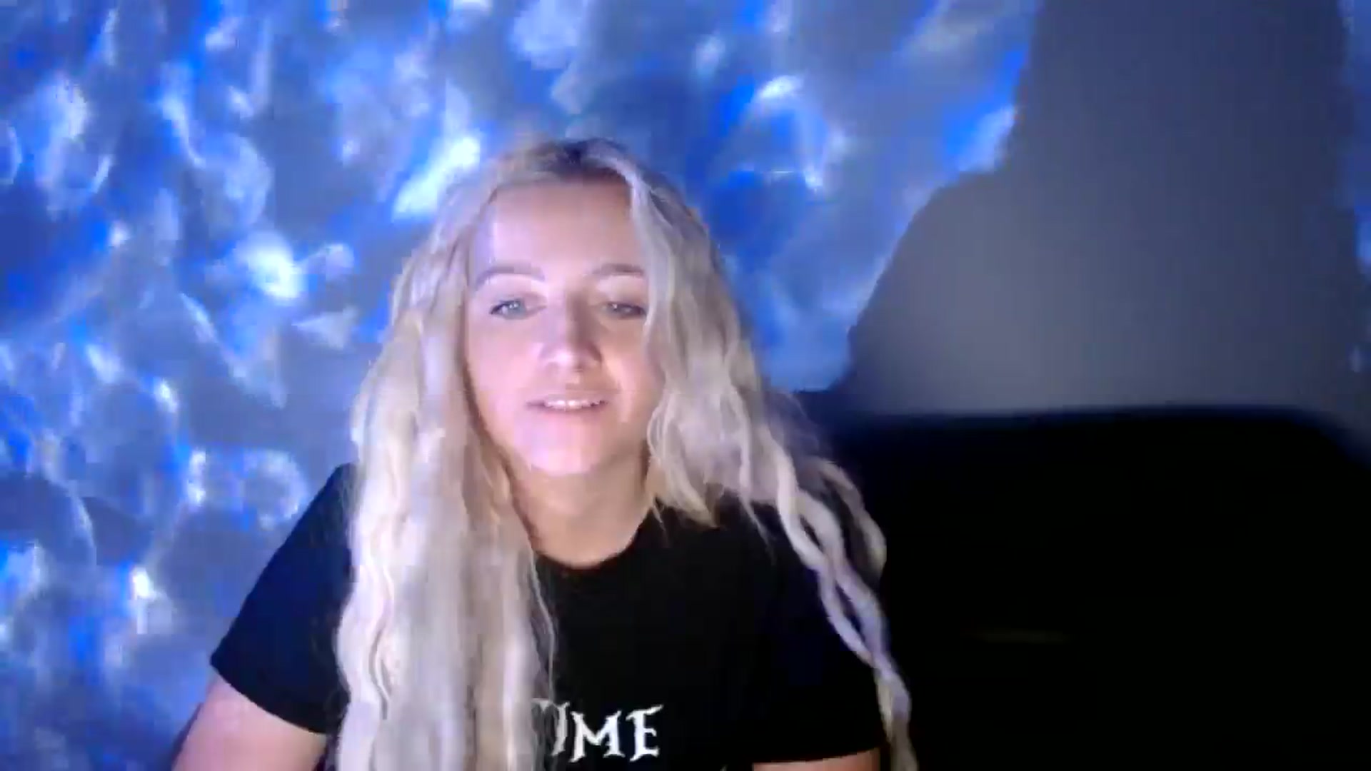 Gallery image thumbnail from VarsityViolet's myfreecams stream on, 09/15/2024, 05:23 image 8 of 20