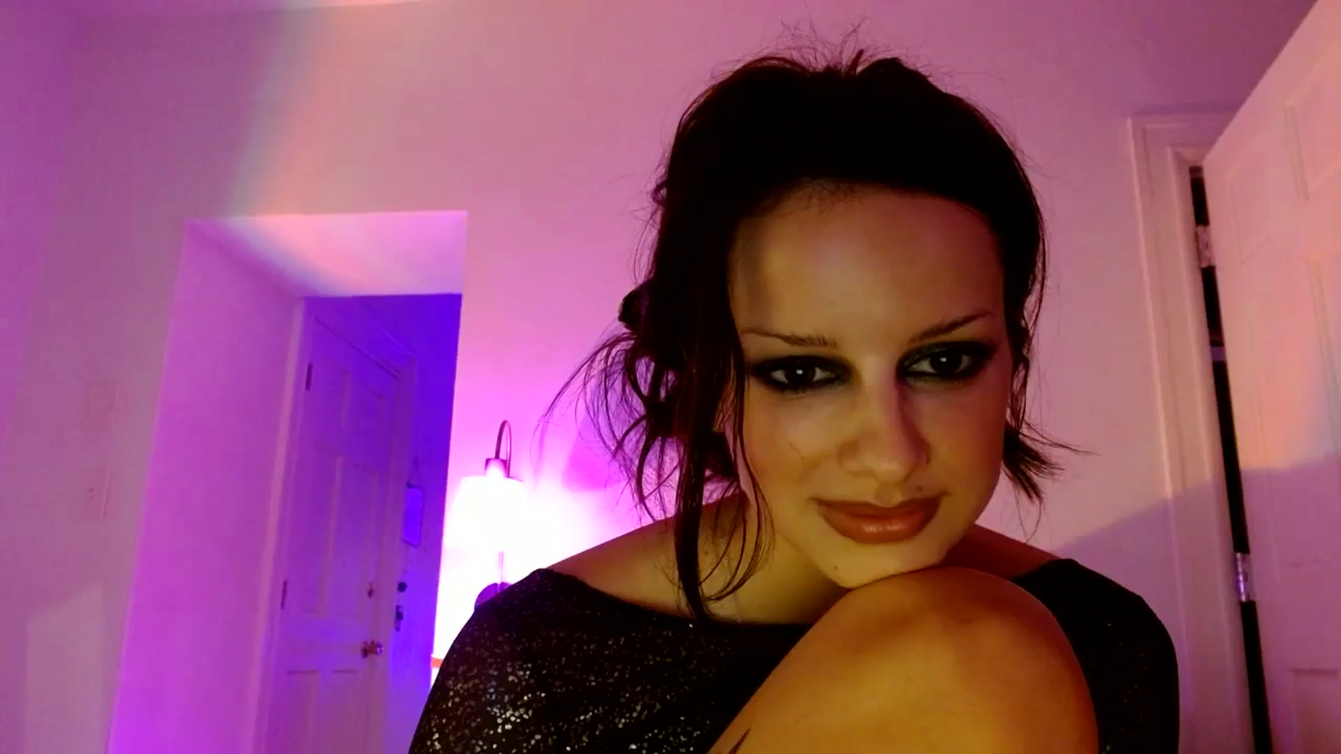 Gallery image thumbnail from Vasaa's myfreecams stream on, 11/13/2025, 07:31 image 2 of 20