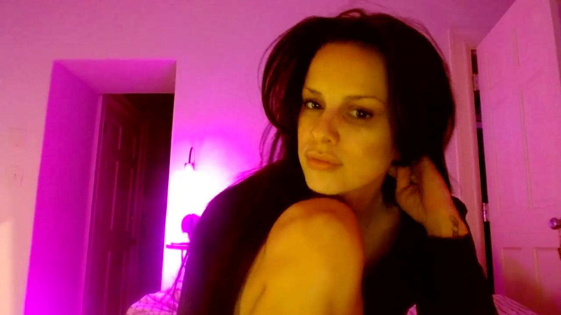Gallery image thumbnail from Vasaa's myfreecams stream on, 12/04/2025, 08:02 image 20 of 20