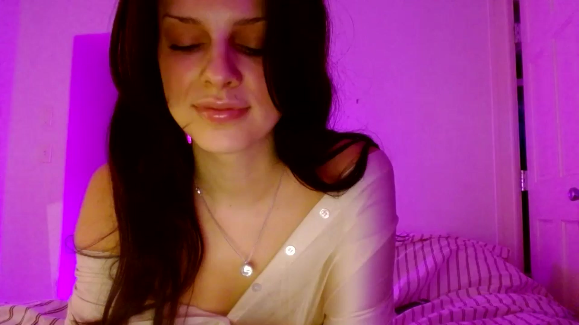 Gallery image thumbnail from Vasaa's myfreecams stream on, 12/11/2025, 07:26 image 11 of 20