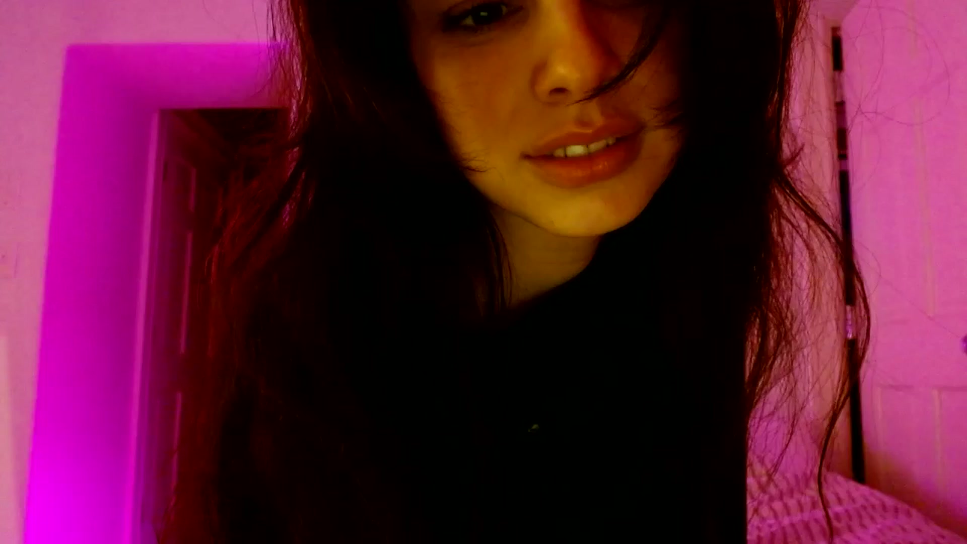 Gallery image thumbnail from Vasaa's myfreecams stream on, 12/16/2025, 08:14 image 7 of 20