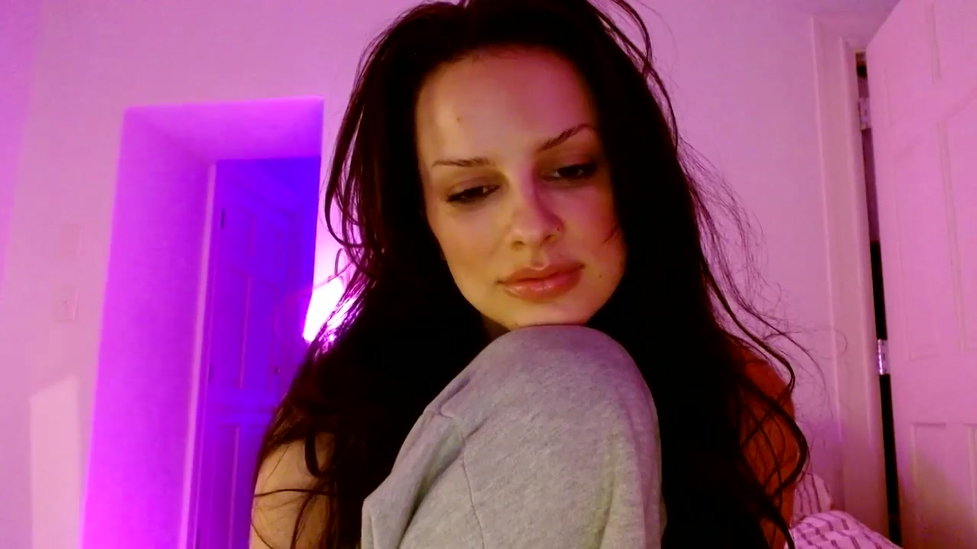 Gallery image thumbnail from Vasaa's myfreecams stream on, 12/24/2025, 08:36 image 16 of 20