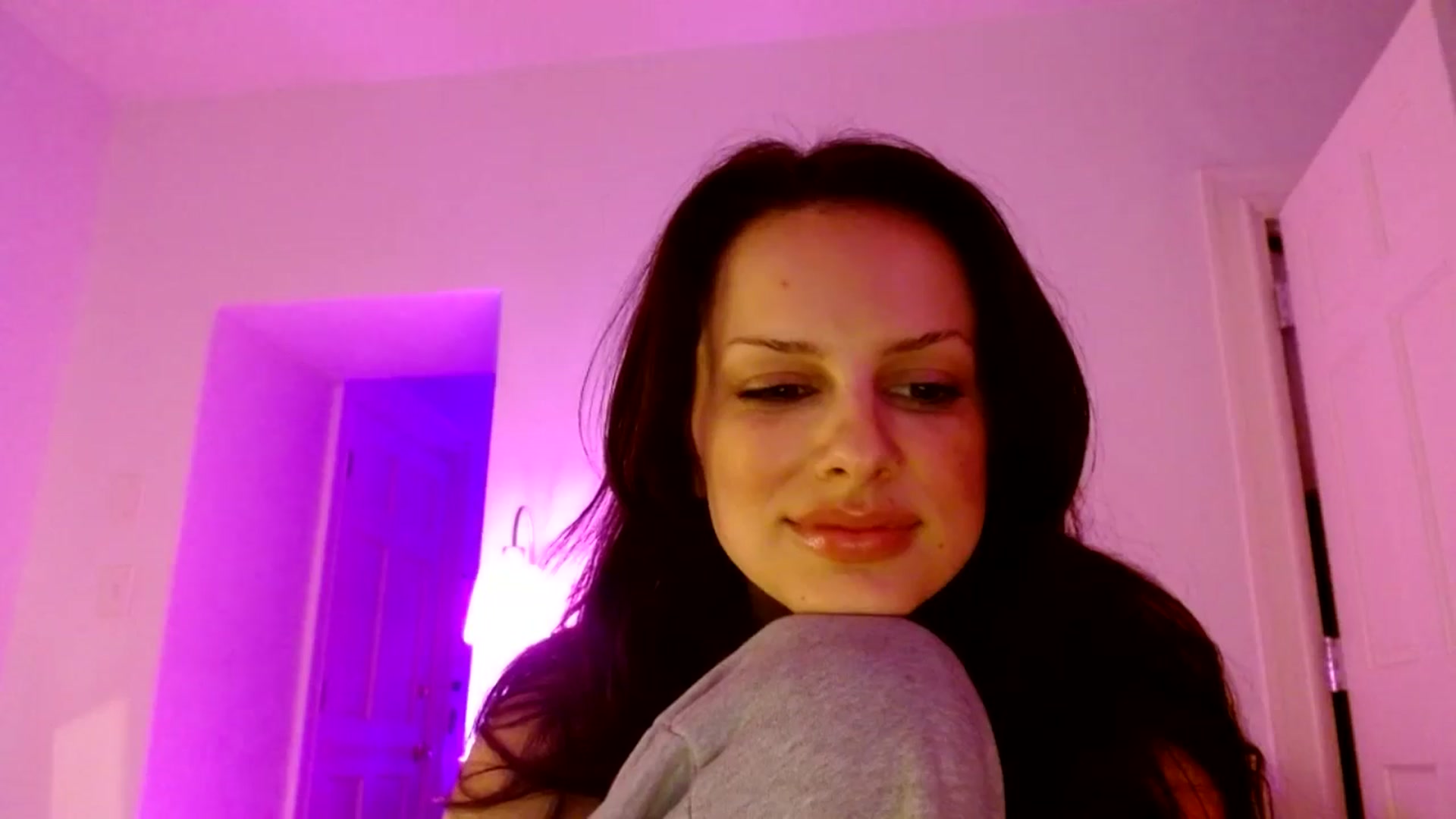 Gallery image thumbnail from Vasaa's myfreecams stream on, 12/24/2025, 08:36 image 11 of 20