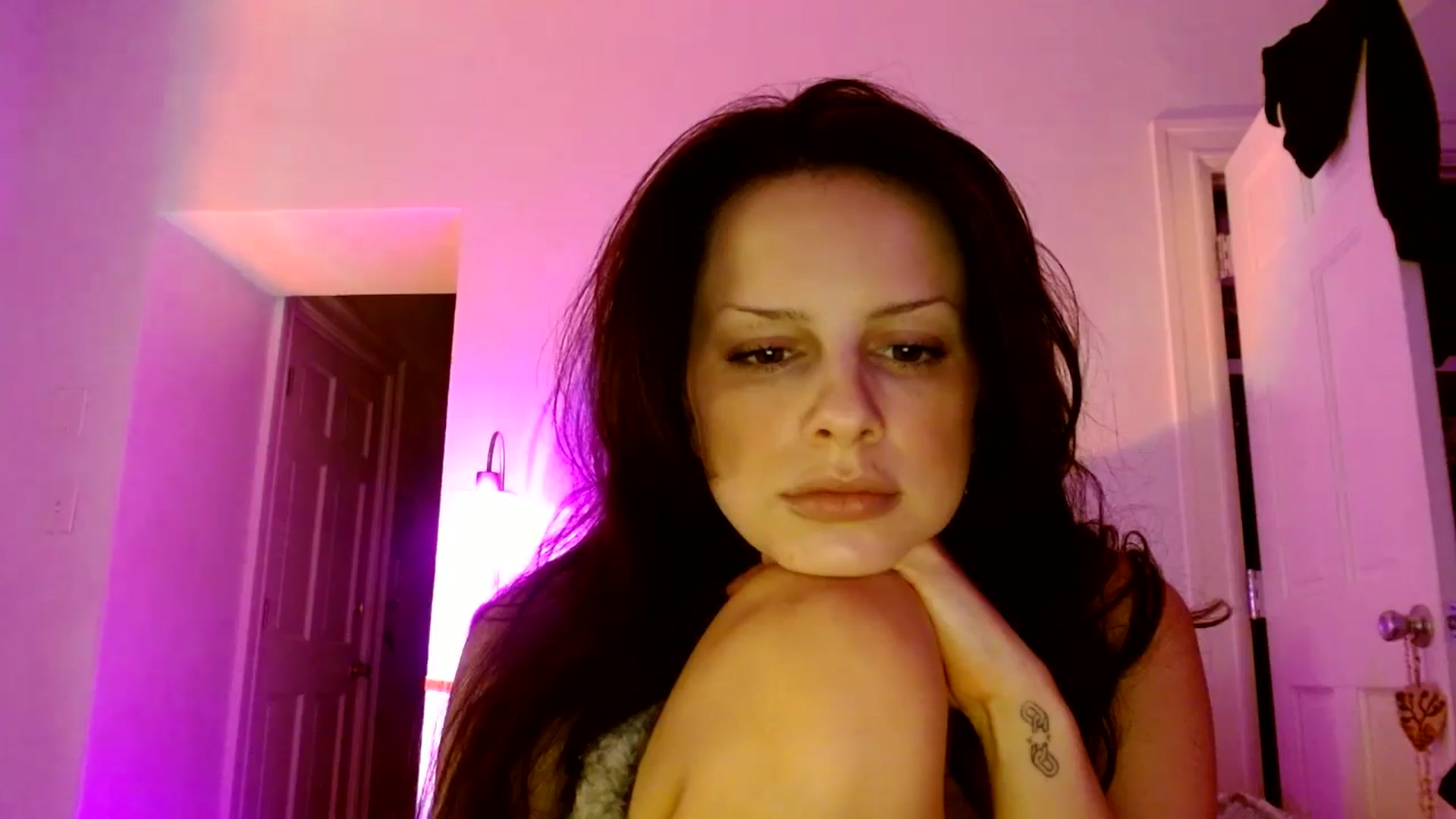 Gallery image thumbnail from Vasaa's myfreecams stream on, 01/10/2026, 08:03 image 8 of 20