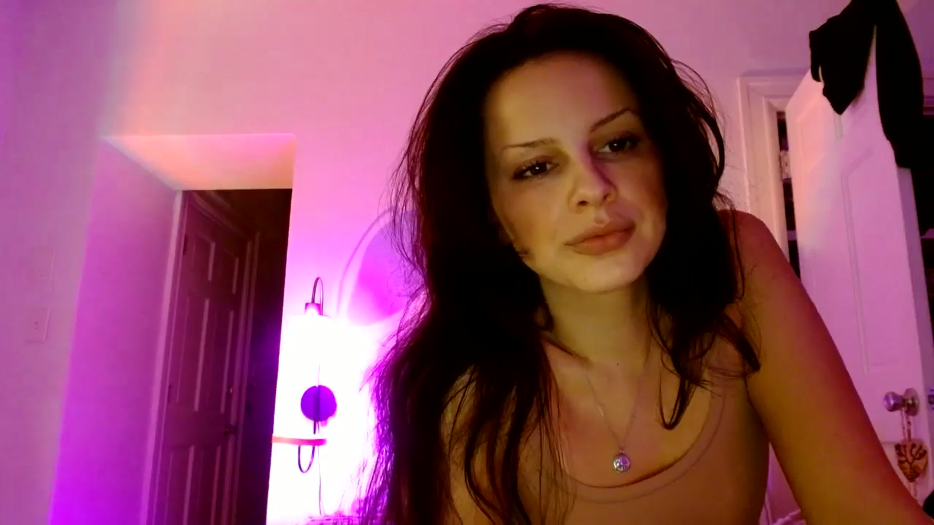 Gallery image thumbnail from Vasaa's myfreecams stream on, 01/10/2026, 08:03 image 4 of 20
