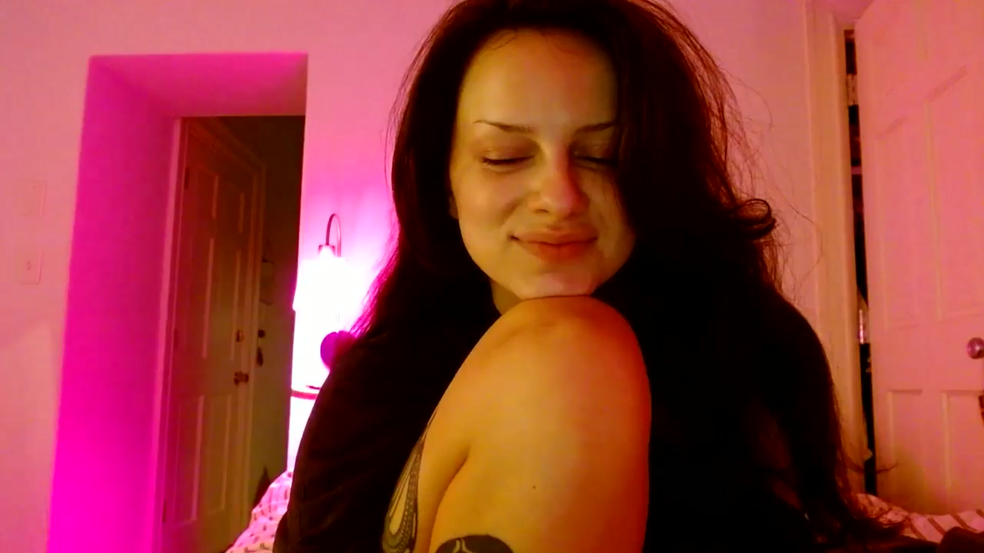 Gallery image thumbnail from Vasaa's myfreecams stream on, 04/07/2026, 06:42 image 12 of 20