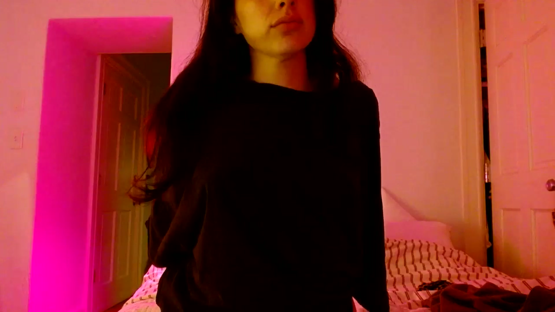 Gallery image thumbnail from Vasaa's myfreecams stream on, 04/07/2026, 06:42 image 9 of 20
