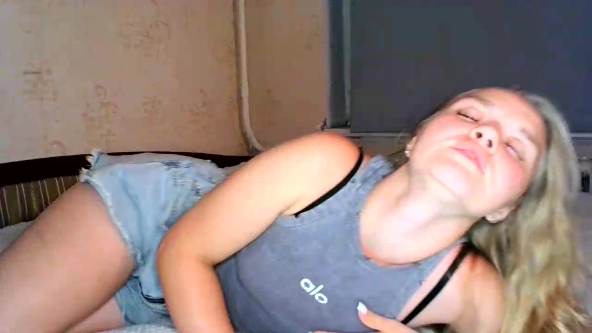 Gallery image thumbnail from VedaCharm's myfreecams stream on, 08/10/2026, 21:20 image 16 of 20