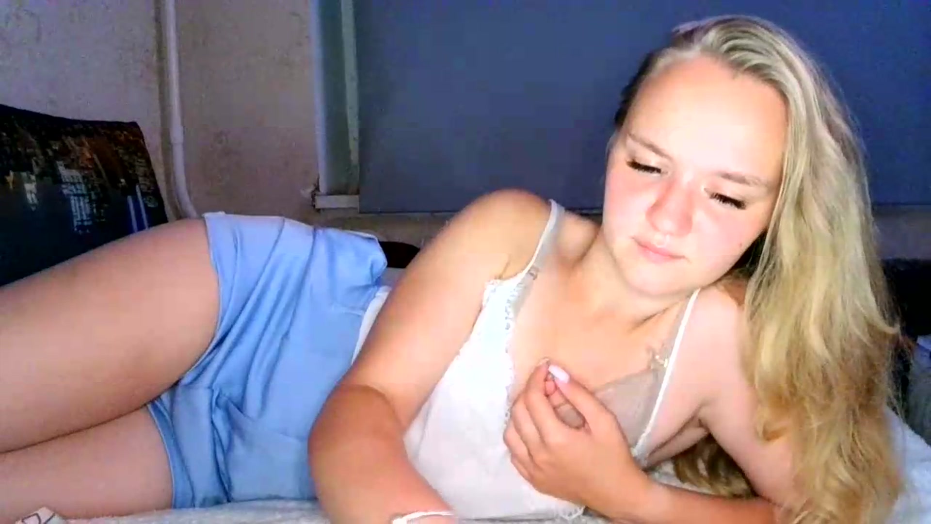 Gallery image thumbnail from VedaCharm's myfreecams stream on, 08/12/2026, 22:01 image 20 of 20