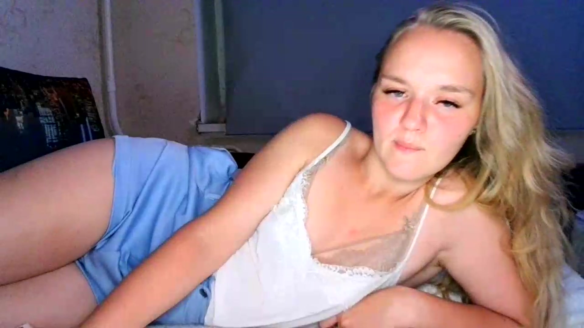 Gallery image thumbnail from VedaCharm's myfreecams stream on, 08/12/2026, 22:01 image 2 of 20