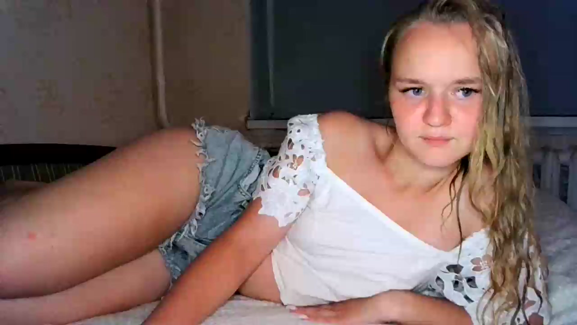 Gallery image thumbnail from VedaCharm's myfreecams stream on, 08/21/2026, 19:34 image 18 of 20