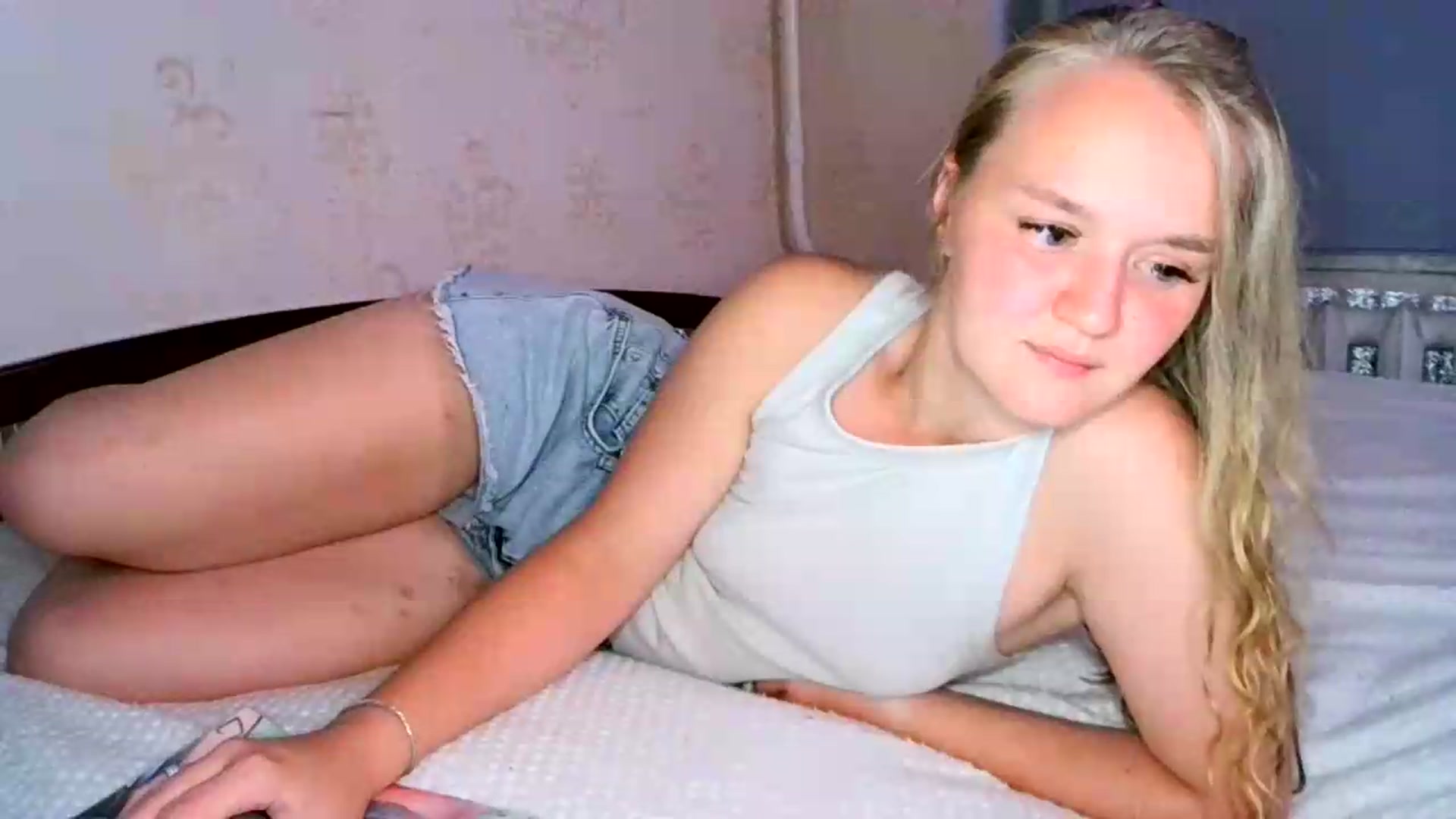 Gallery image thumbnail from VedaCharm's myfreecams stream on, 08/25/2026, 20:26 image 9 of 20