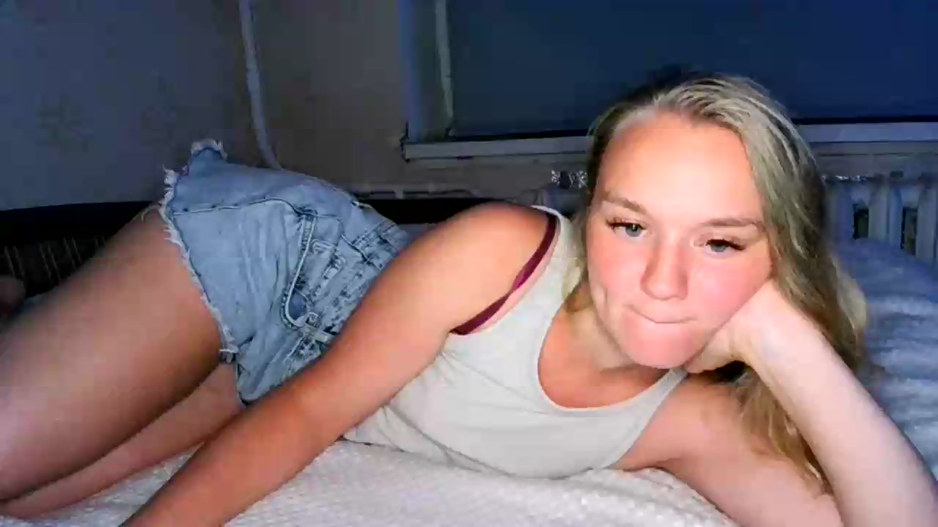 Gallery image thumbnail from VedaCharm's myfreecams stream on, 08/28/2026, 20:38 image 20 of 20
