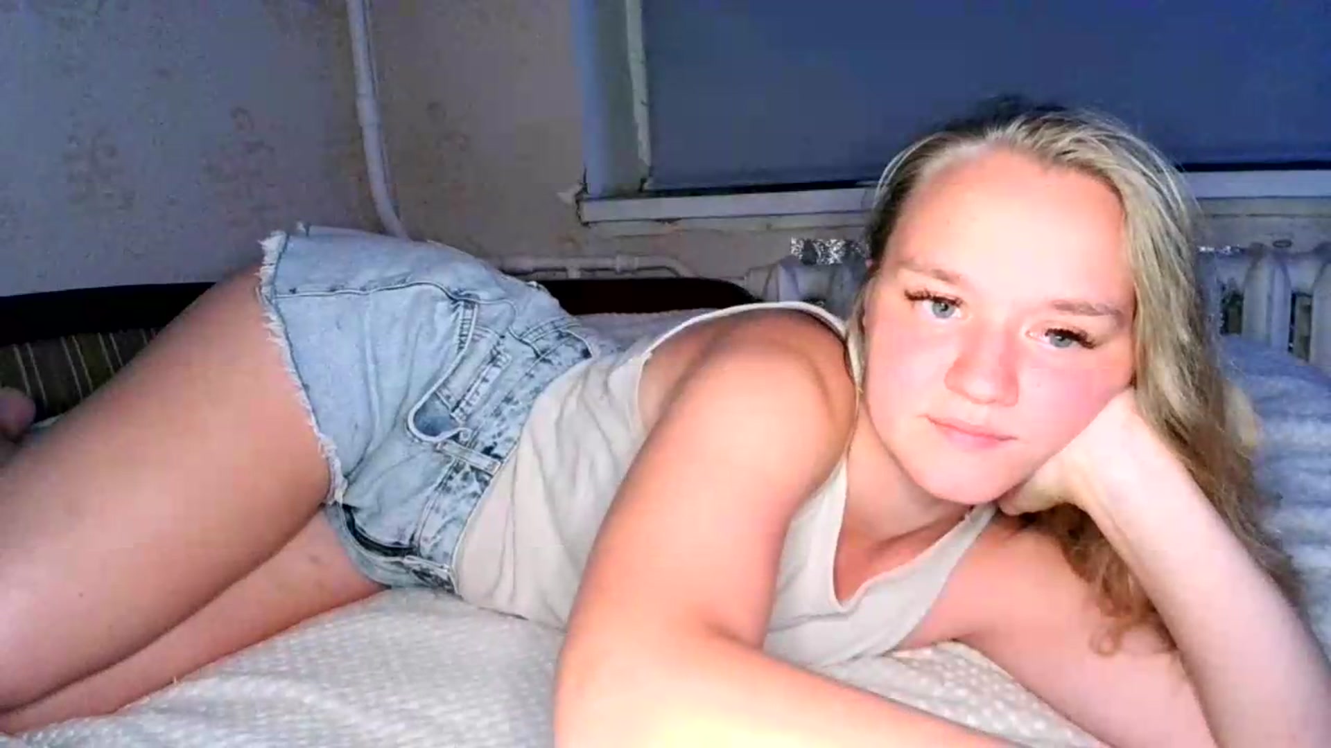 Gallery image thumbnail from VedaCharm's myfreecams stream on, 08/28/2026, 20:38 image 13 of 20