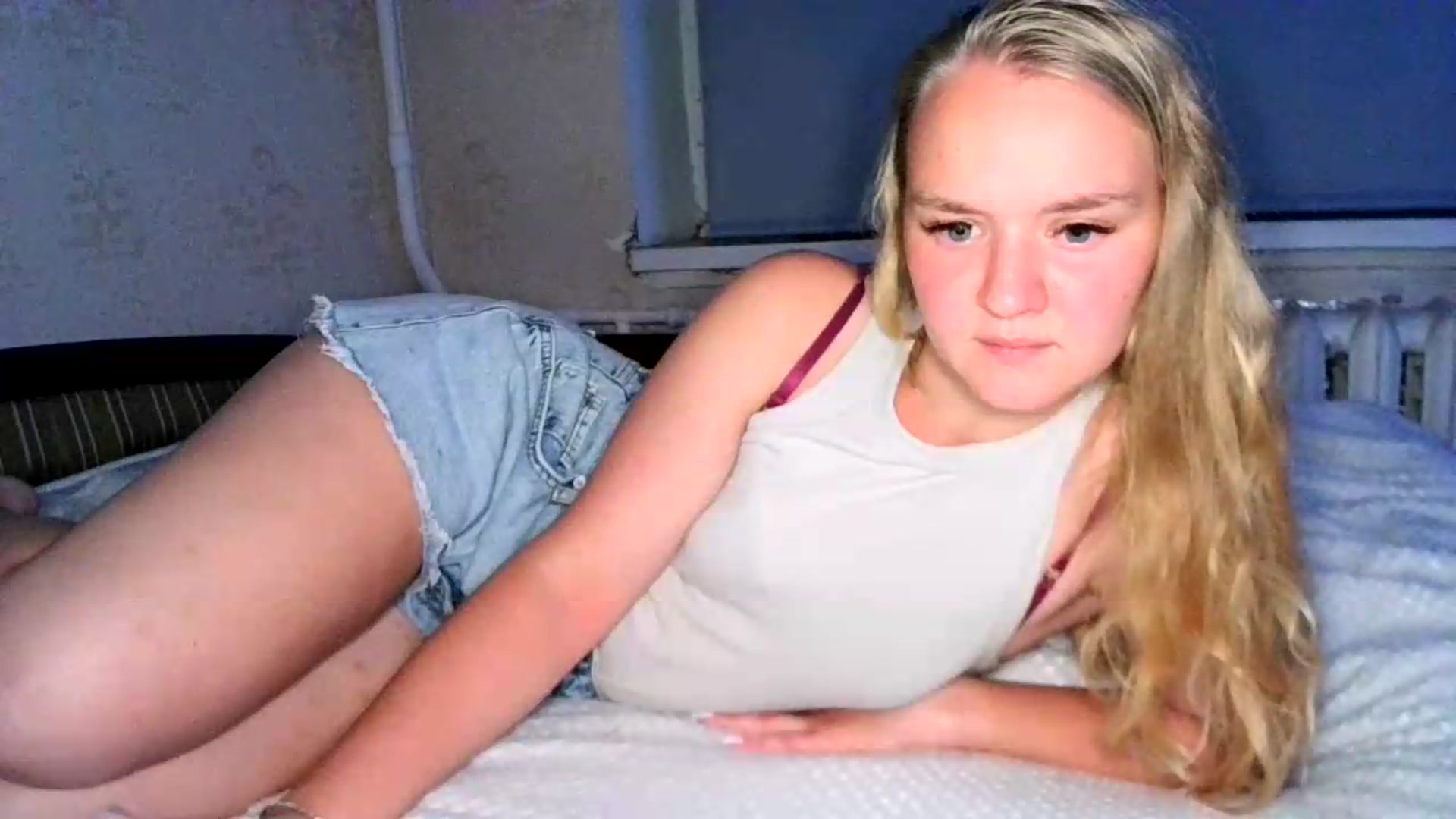 Gallery image thumbnail from VedaCharm's myfreecams stream on, 08/28/2026, 21:20 image 19 of 20
