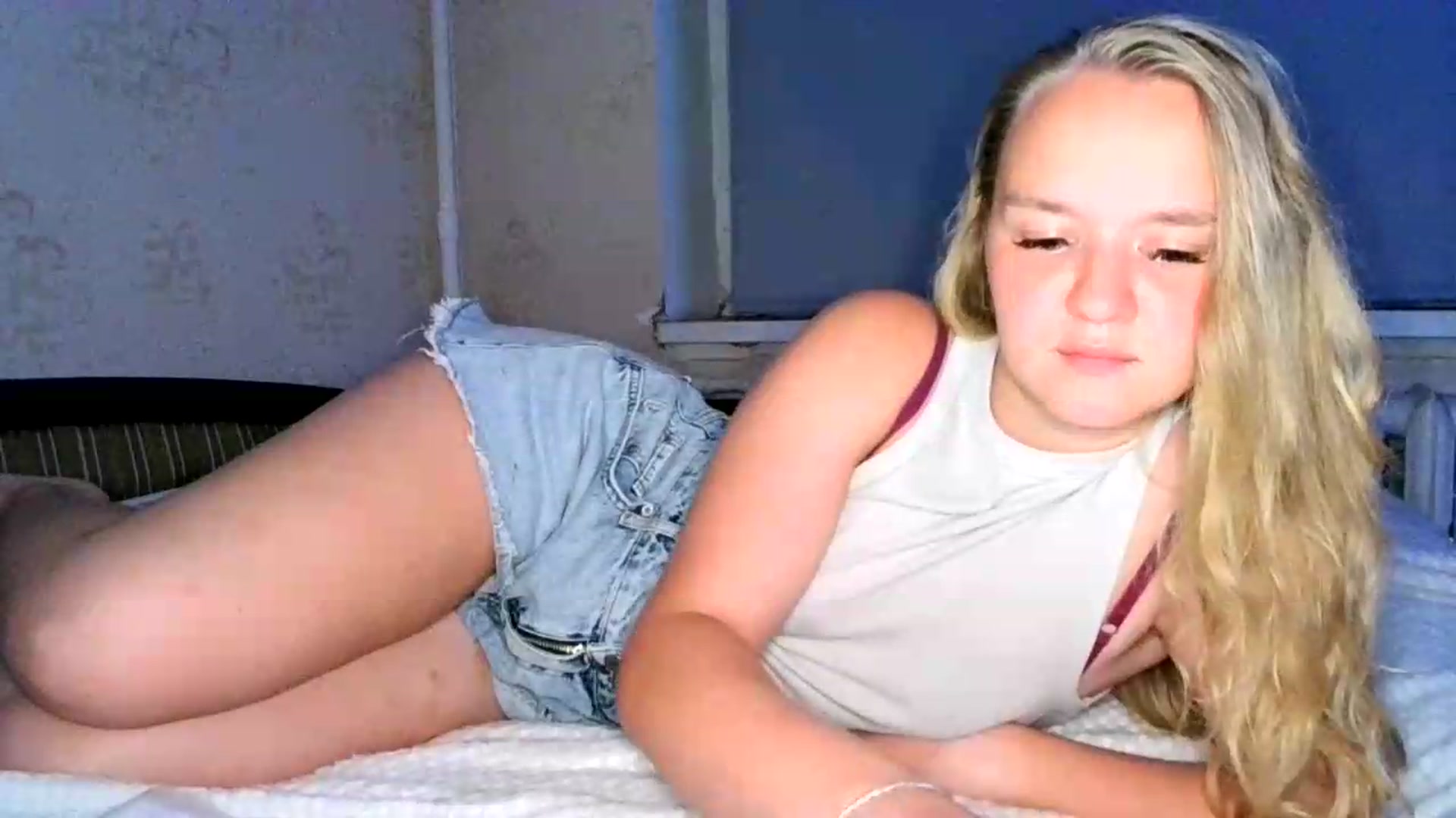 Gallery image thumbnail from VedaCharm's myfreecams stream on, 08/28/2026, 22:38 image 11 of 20