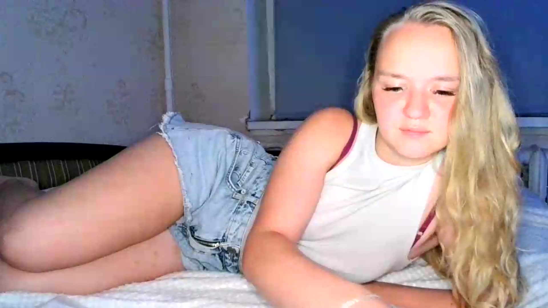 Gallery image thumbnail from VedaCharm's myfreecams stream on, 08/28/2026, 22:38 image 9 of 20