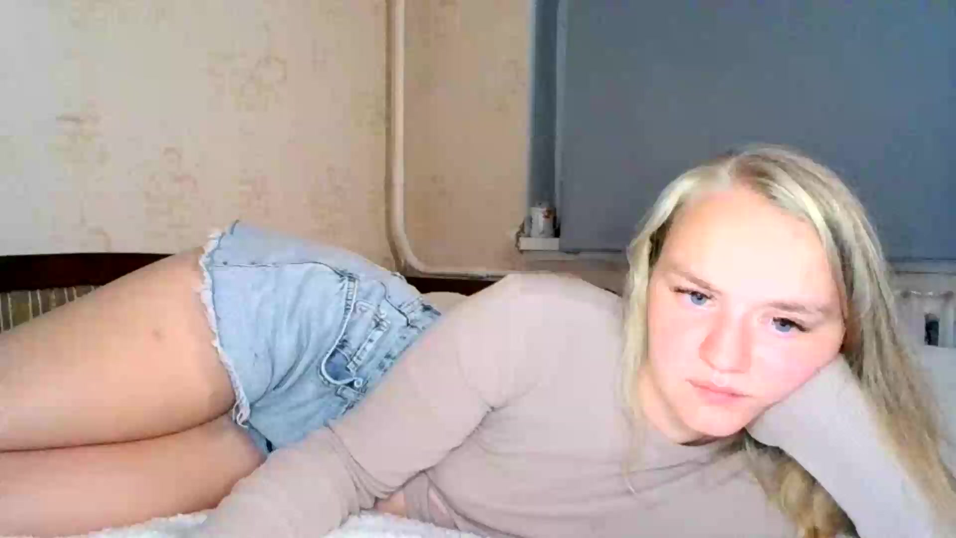 Gallery image thumbnail from VedaCharm's myfreecams stream on, 09/11/2026, 23:13 image 9 of 20