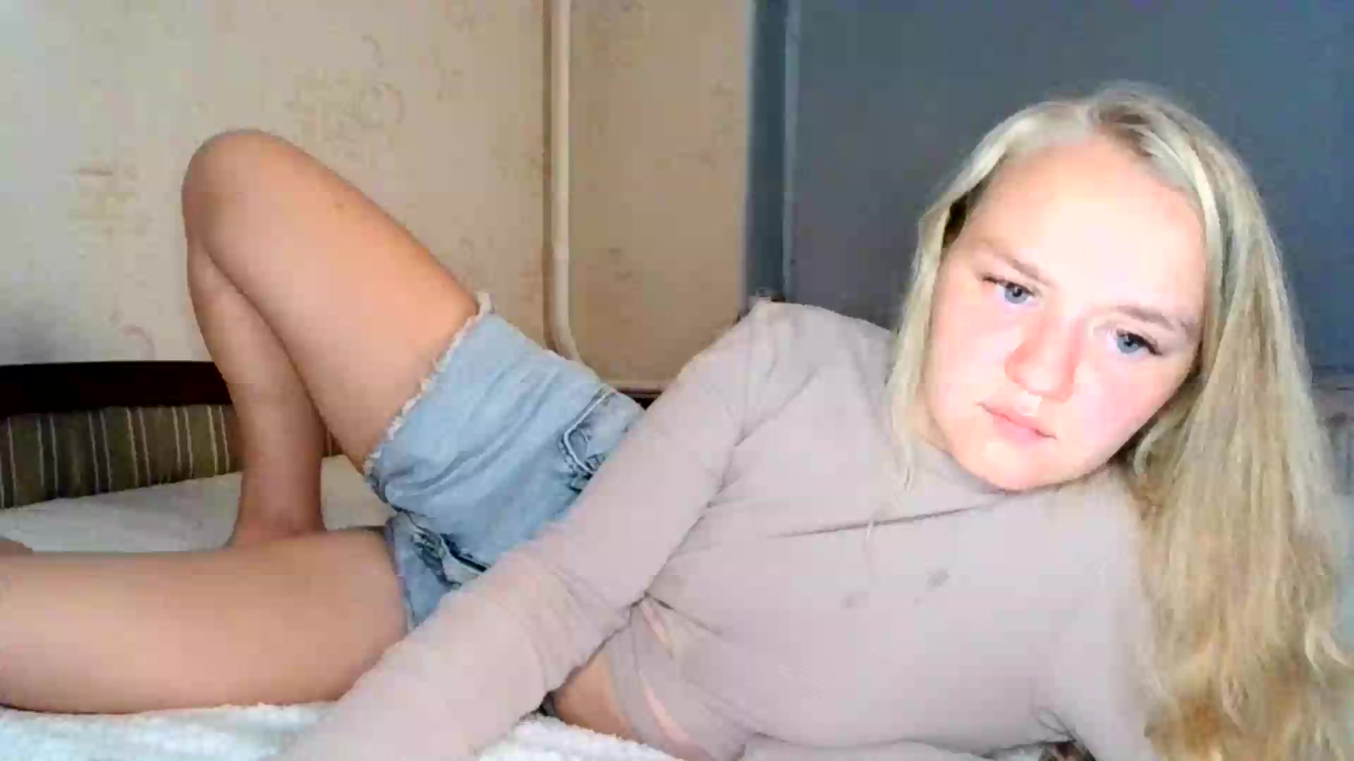 Gallery image thumbnail from VedaCharm's myfreecams stream on, 09/11/2026, 23:13 image 13 of 20