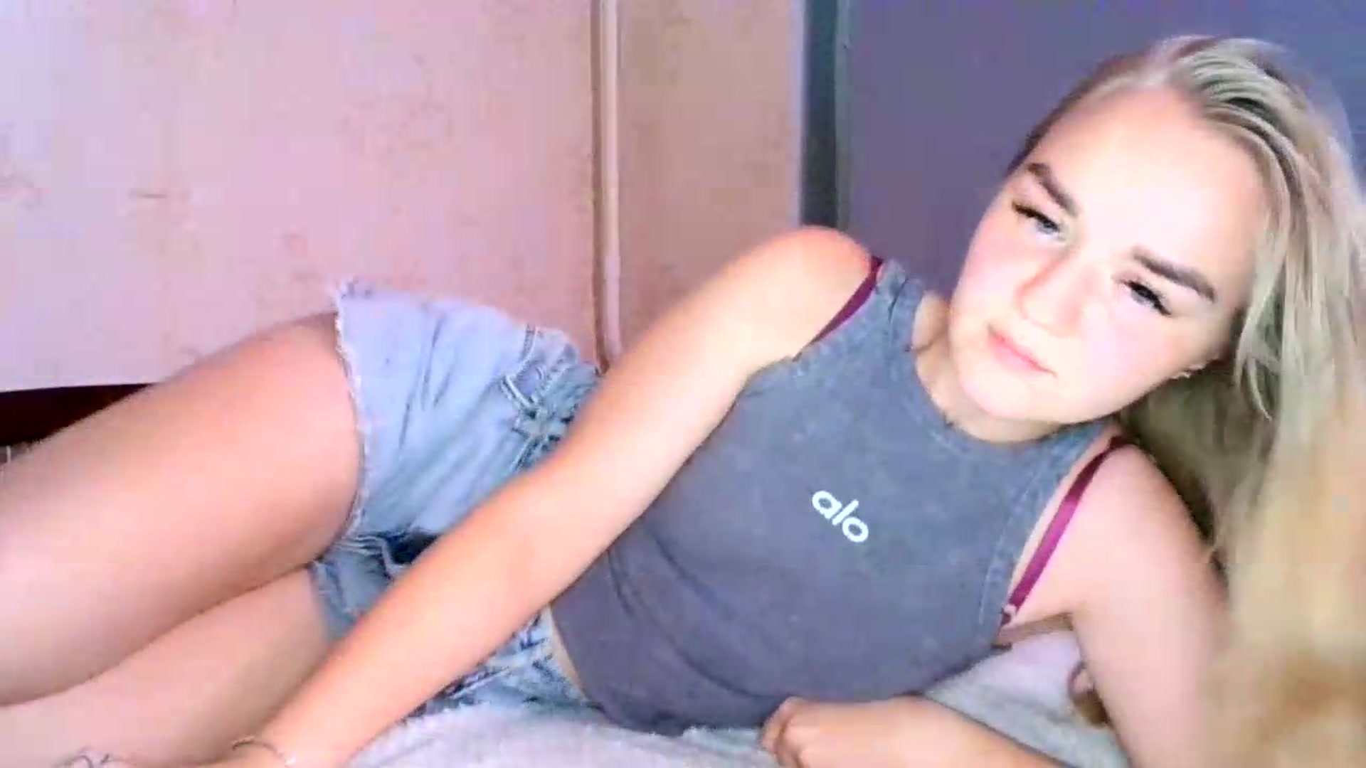 Gallery image thumbnail from VedaCharm's myfreecams stream on, 09/16/2026, 23:00 image 4 of 20
