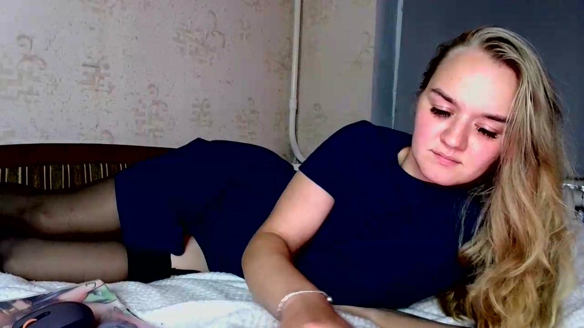 Gallery image thumbnail from VedaCharm's myfreecams stream on, 09/25/2026, 21:16 image 6 of 20