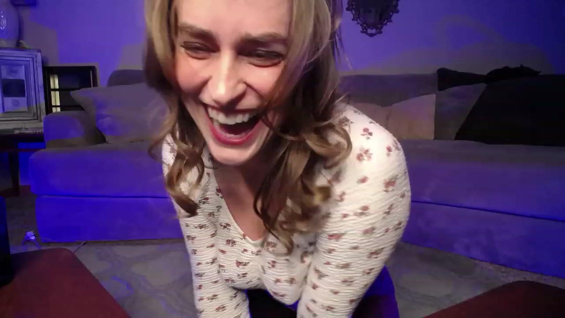 Gallery image thumbnail from Vedah's myfreecams stream on, 12/16/2022, 05:47 image 7 of 20