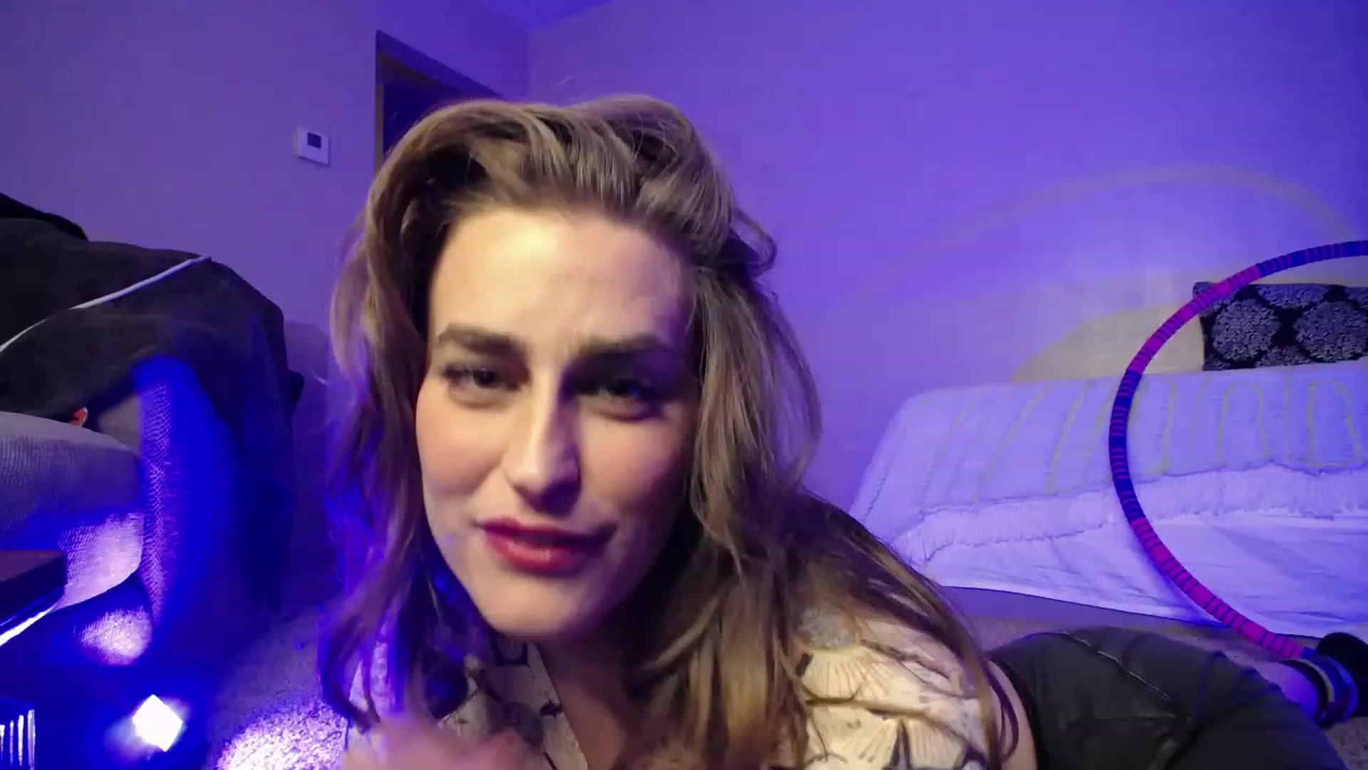 Gallery image thumbnail from Vedah's myfreecams stream on, 12/17/2022, 05:41 image 14 of 20