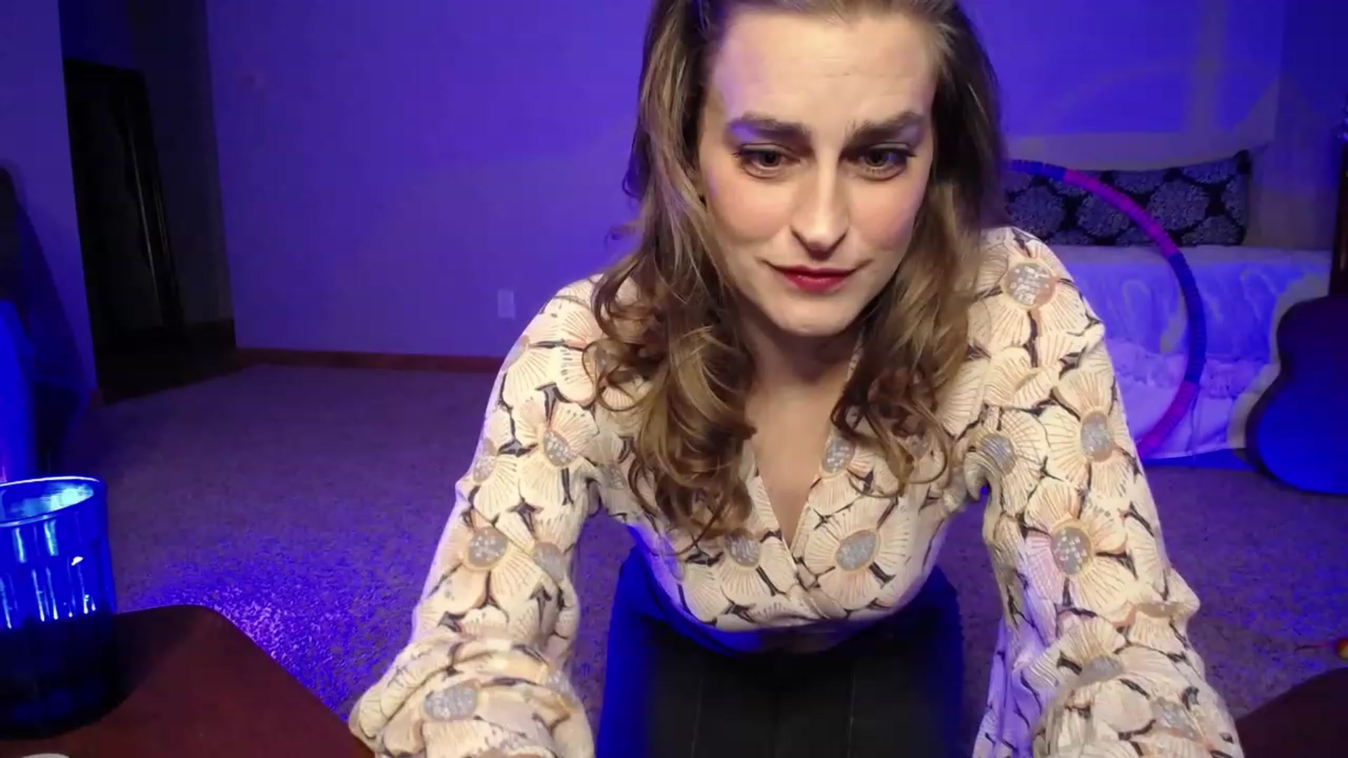 Gallery image thumbnail from Vedah's myfreecams stream on, 12/17/2022, 05:41 image 4 of 20