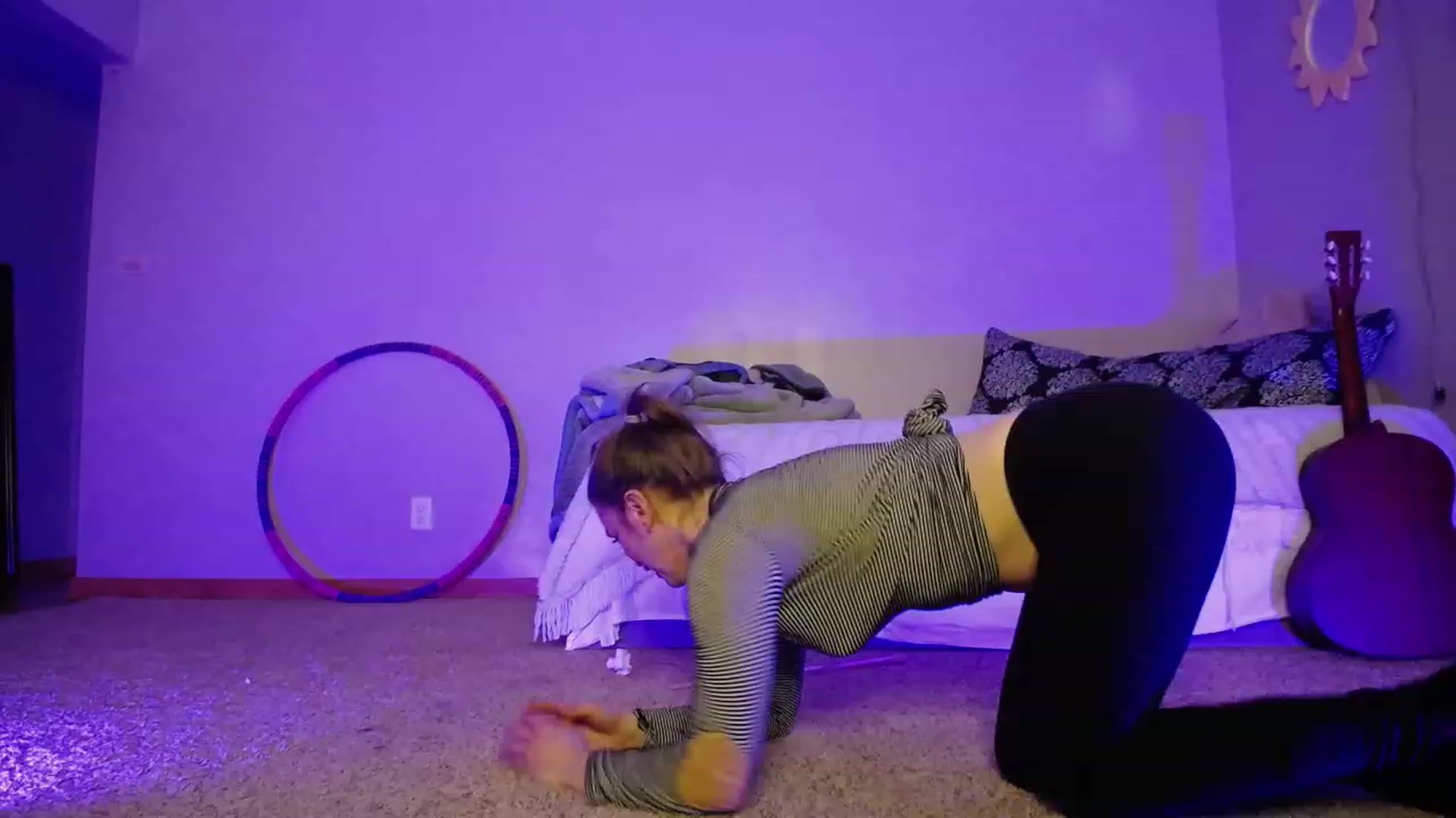 Gallery image thumbnail from Vedah's myfreecams stream on, 12/19/2022, 06:57 image 6 of 20